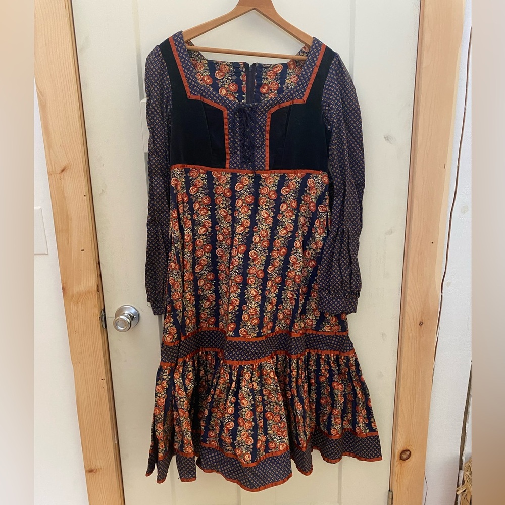 Gunne Sax Cabbage Rose Dress